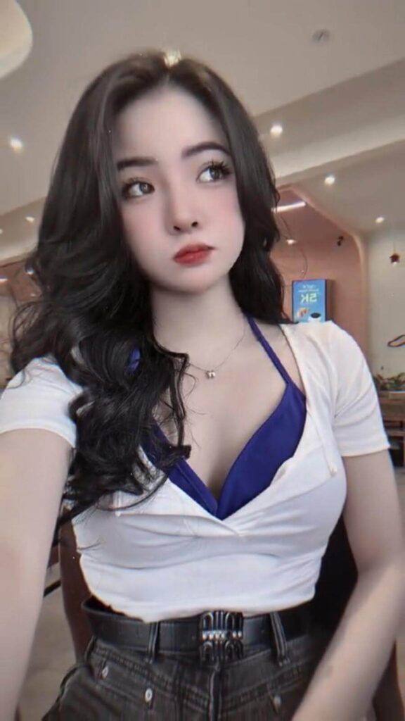 Poster image of Nami – Chinese Outcall Escort Singapore